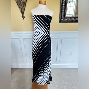 White House black market full length strapless dress. Size M.